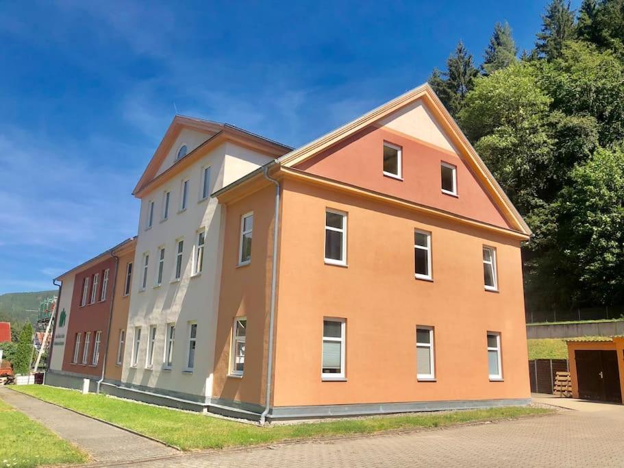 Ferienwohnung 2 Alte Schule Christian Gotthilf Salzmann Oberweißbach Exterior foto